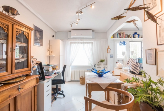 Resale - Villa - Los Alcazares