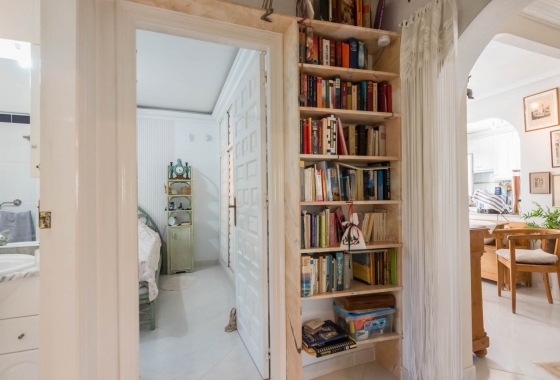 Resale - Villa - Los Alcazares