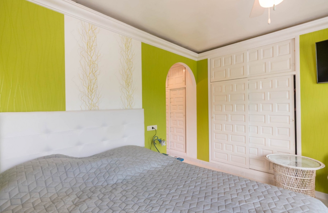 Resale - Villa - Los Alcazares