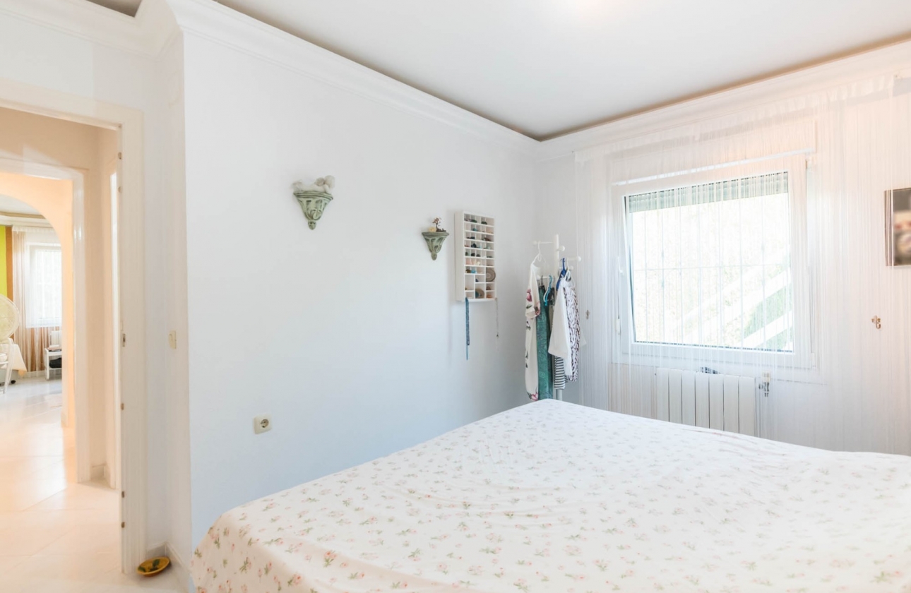 Resale - Villa - Los Alcazares