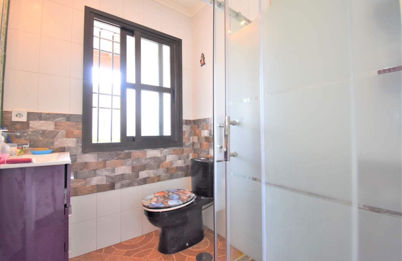 Resale - Villa - Orihuela Costa - Villamartín