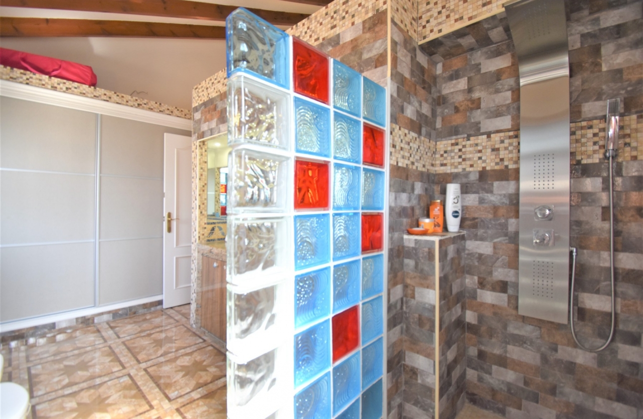 Resale - Villa - Orihuela Costa - Villamartín