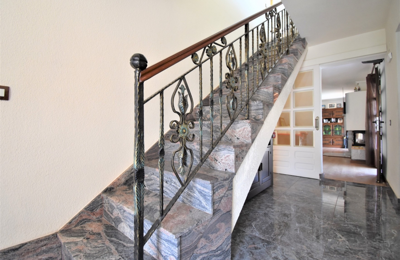 Resale - Villa - Orihuela Costa - Villamartín