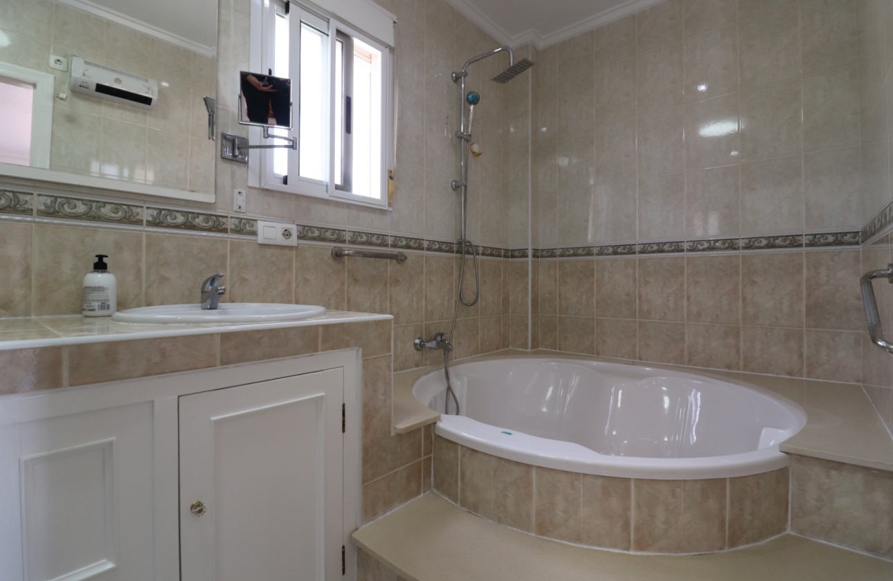 Resale - Villa - Algorfa - Lomas de La Juliana