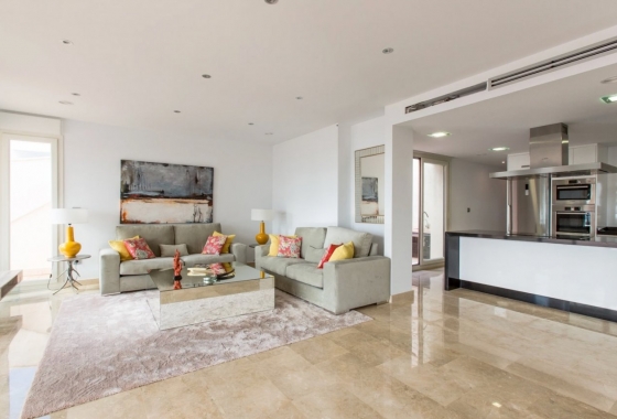 Resale - Villa - Moraira