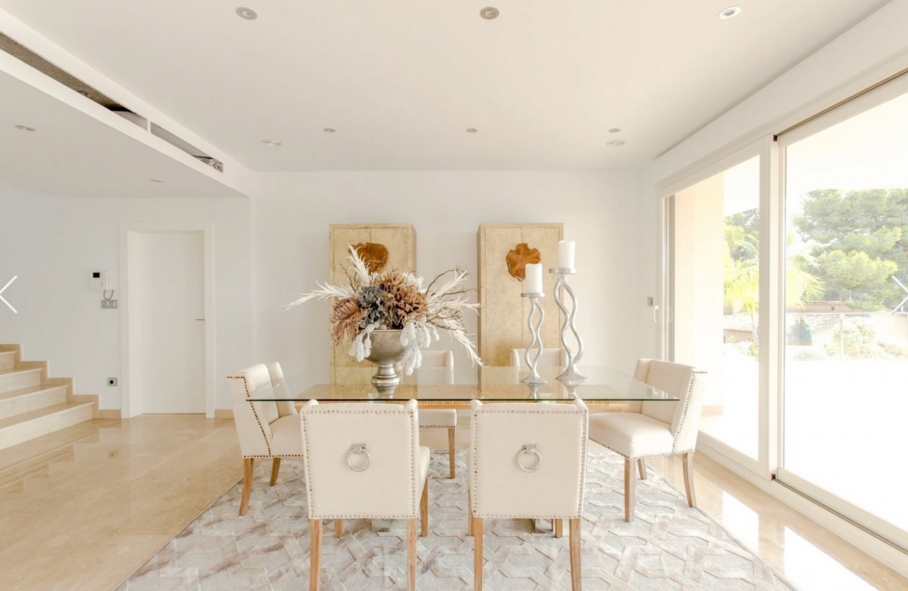 Resale - Villa - Moraira