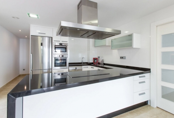 Resale - Villa - Moraira