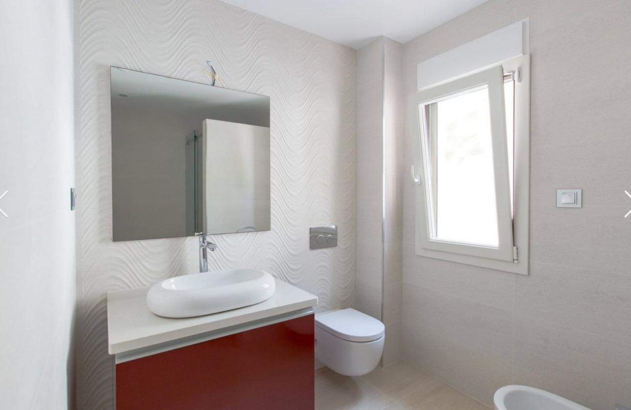 Resale - Villa - Moraira