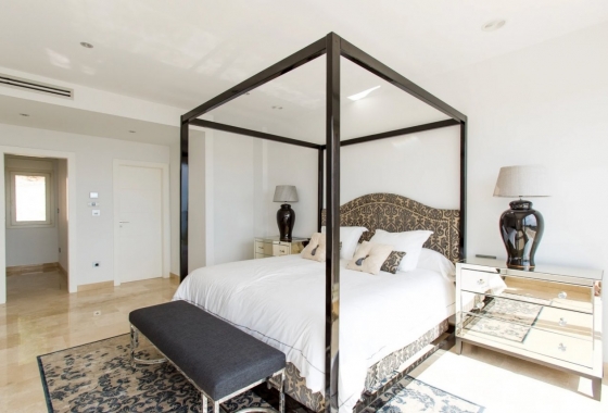 Resale - Villa - Moraira