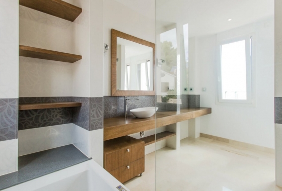 Resale - Villa - Moraira