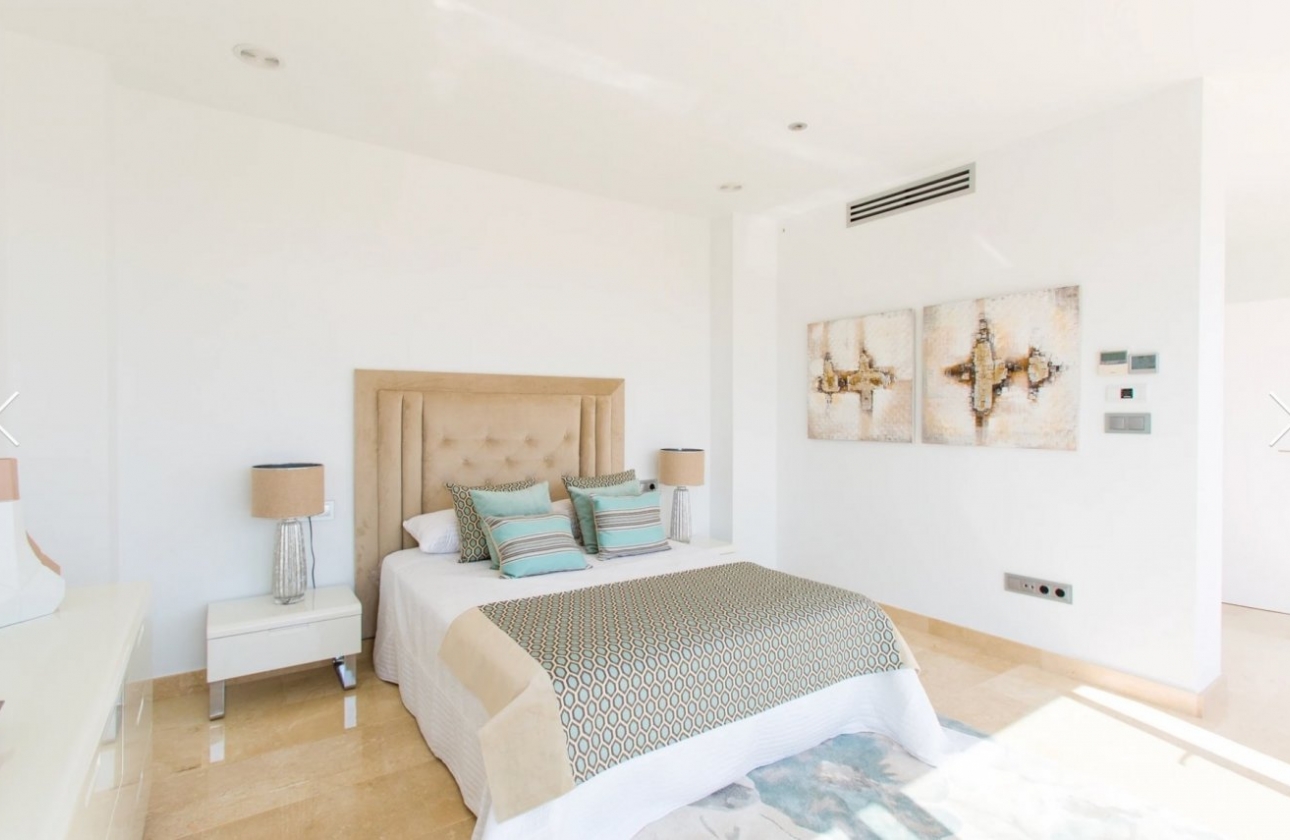 Resale - Villa - Moraira