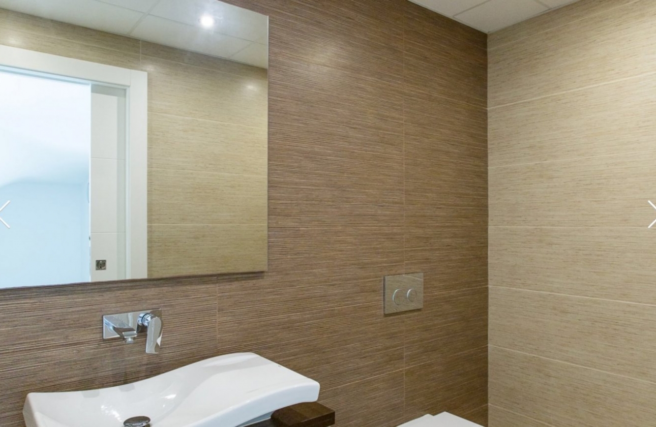 Resale - Villa - Moraira