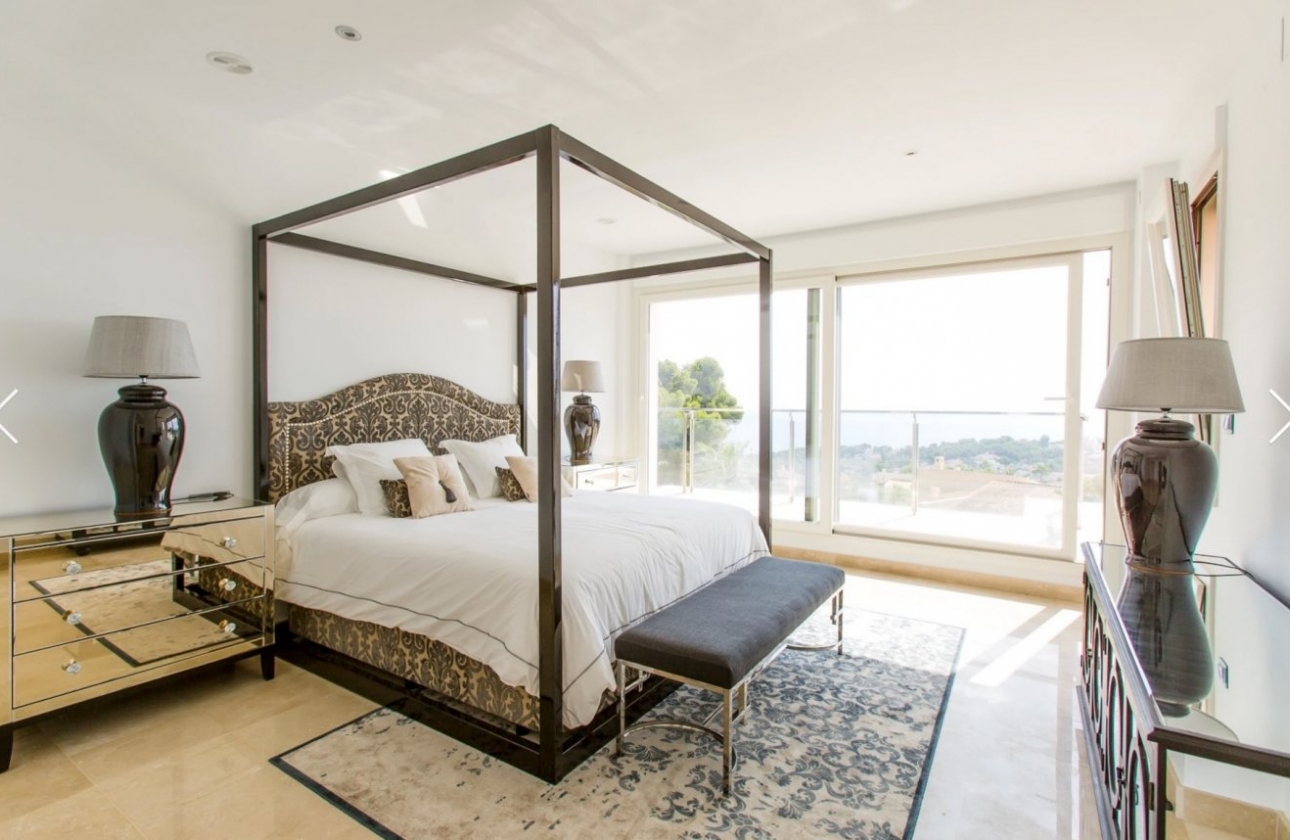 Resale - Villa - Moraira