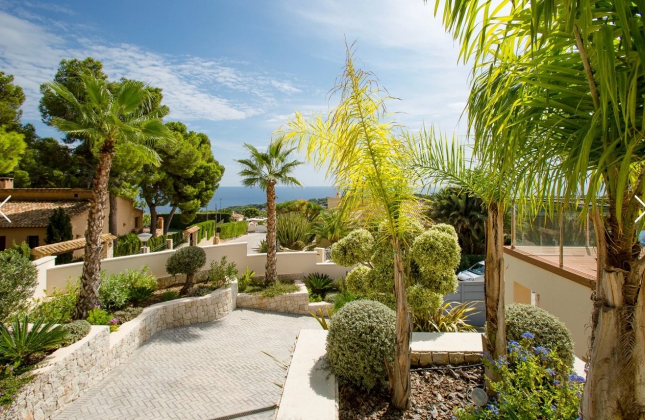 Resale - Villa - Moraira