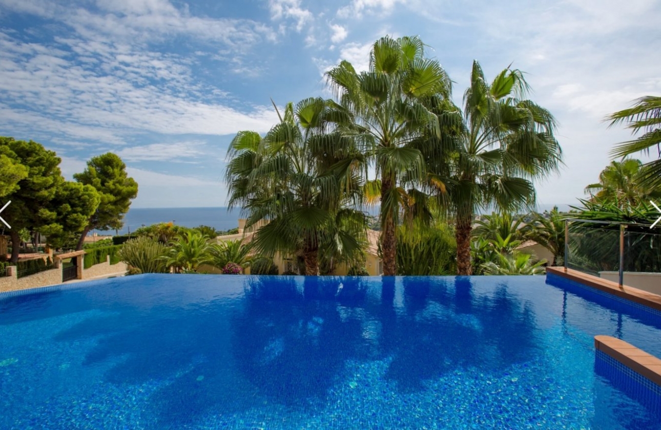 Resale - Villa - Moraira