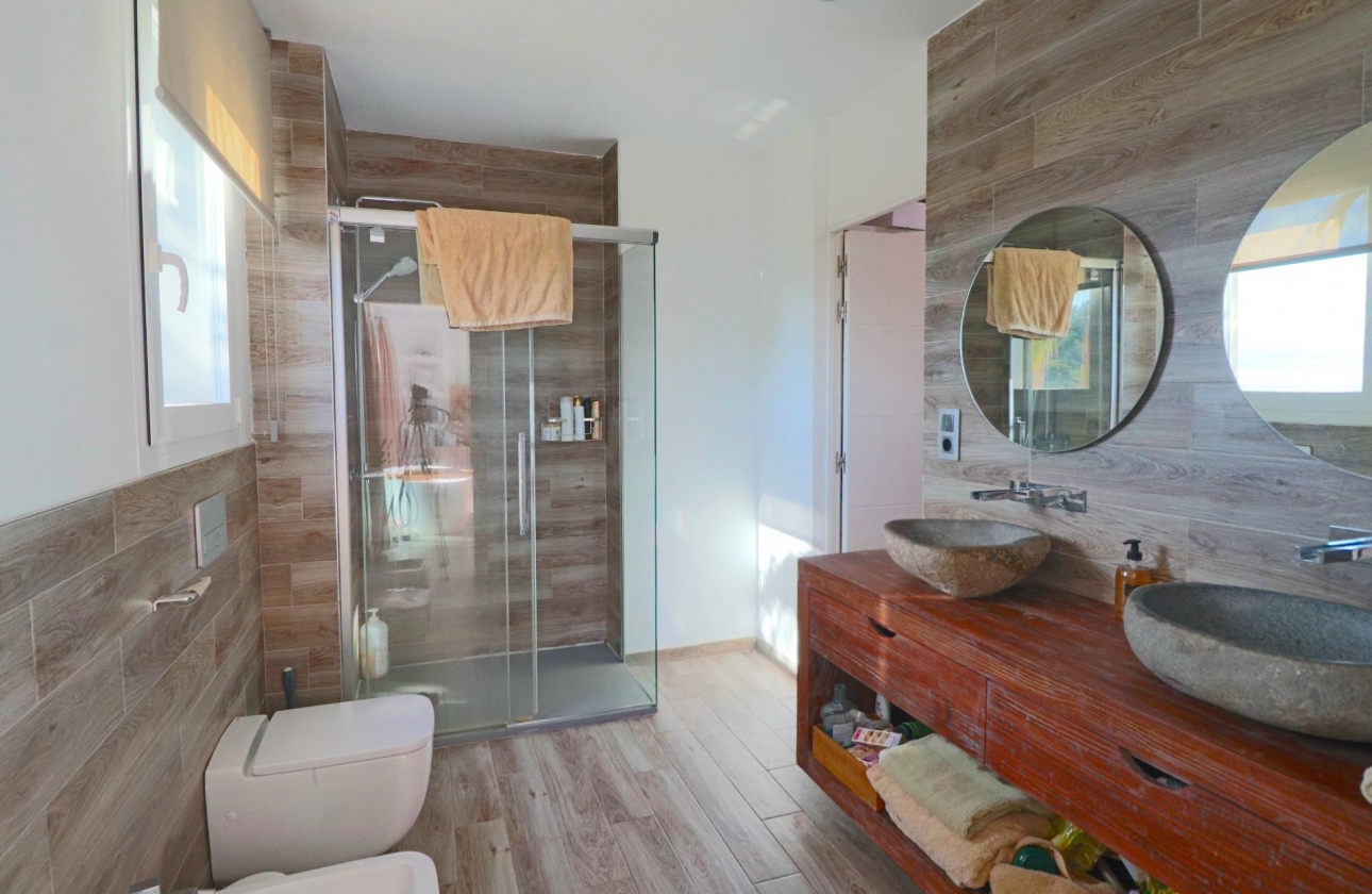 Resale - Villa - El Campello - Coveta Fuma