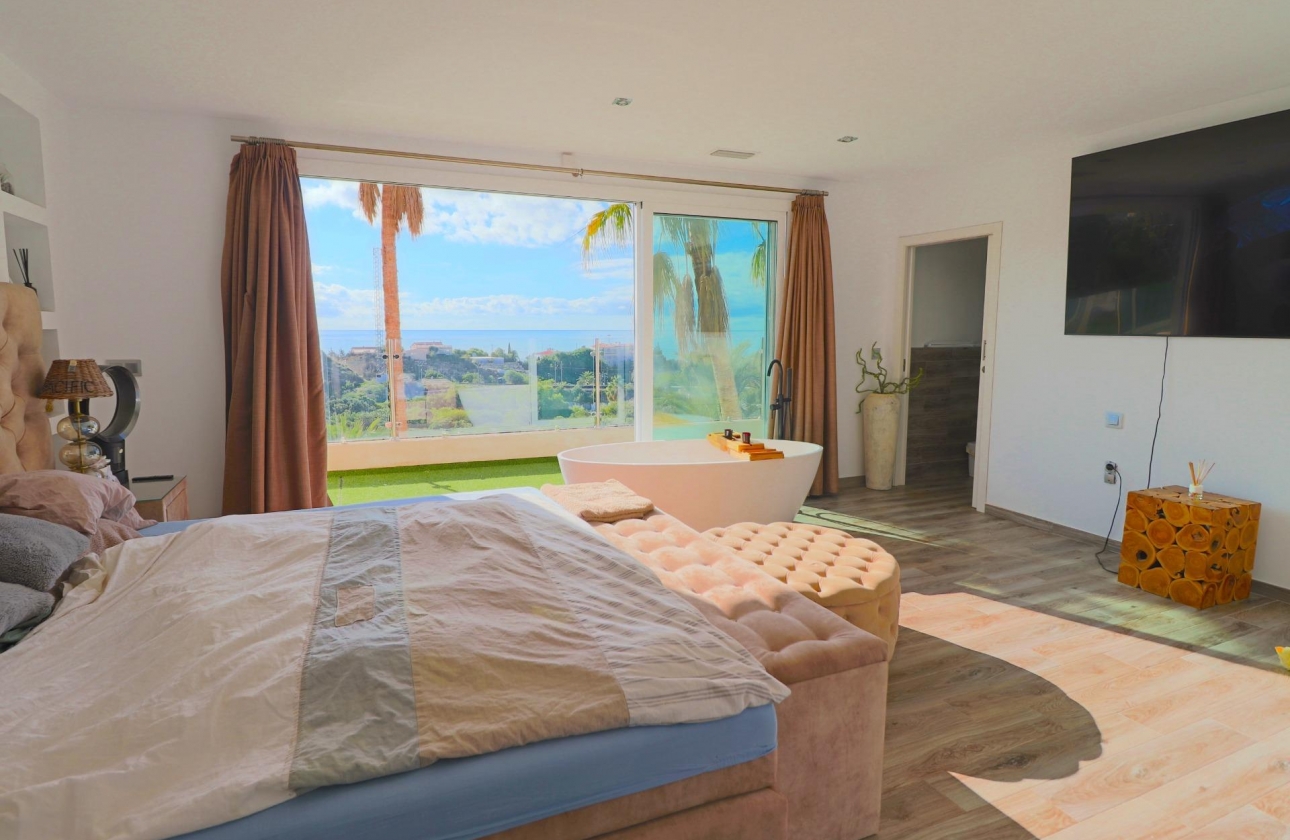 Resale - Villa - El Campello - Coveta Fuma