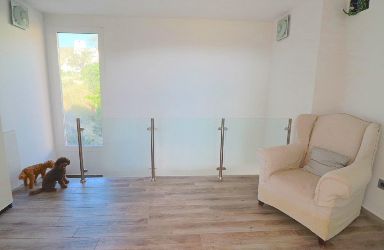 Resale - Villa - El Campello - Coveta Fuma