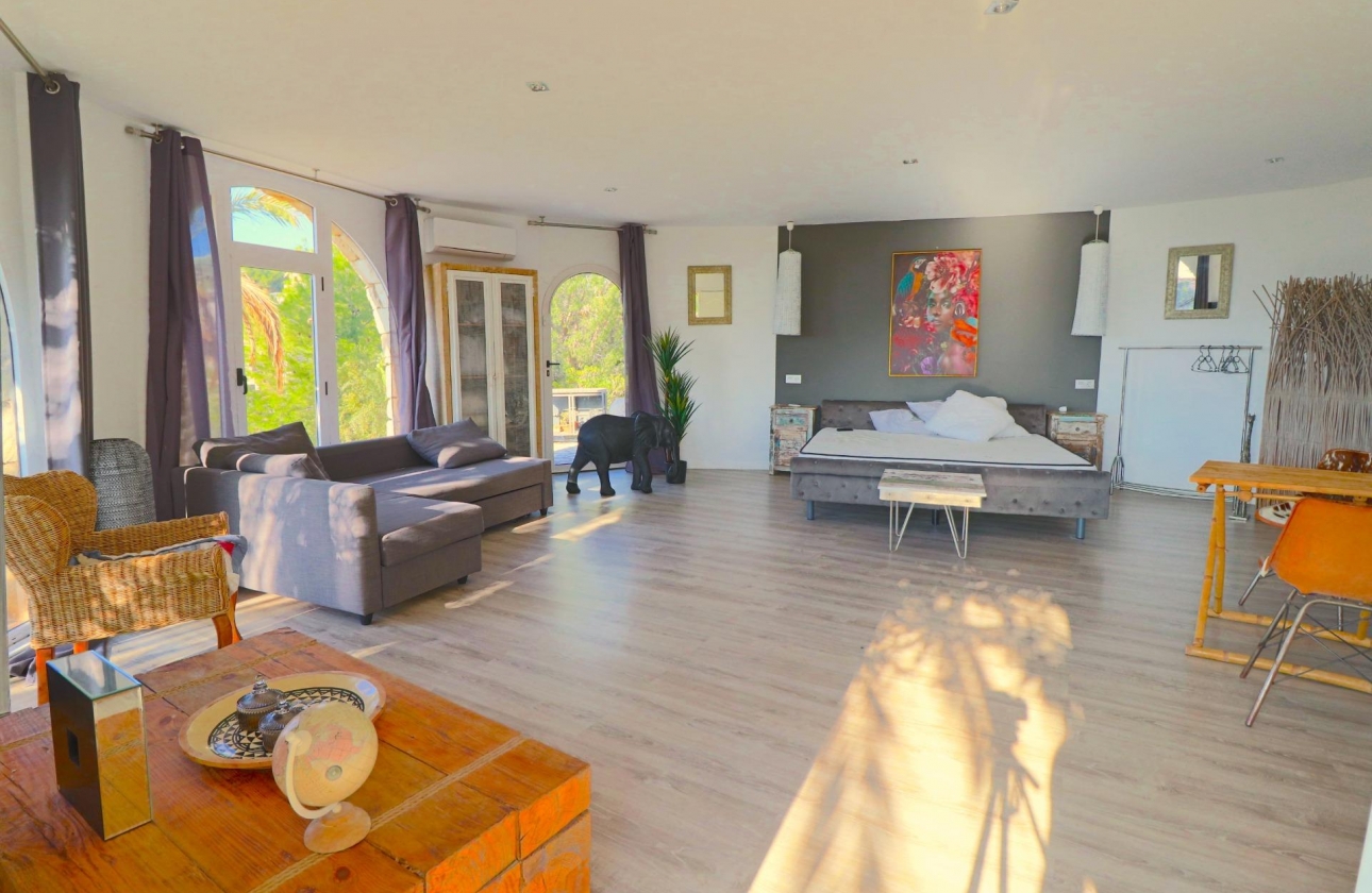 Resale - Villa - El Campello - Coveta Fuma