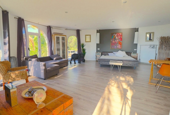 Resale - Villa - El Campello - Coveta Fuma