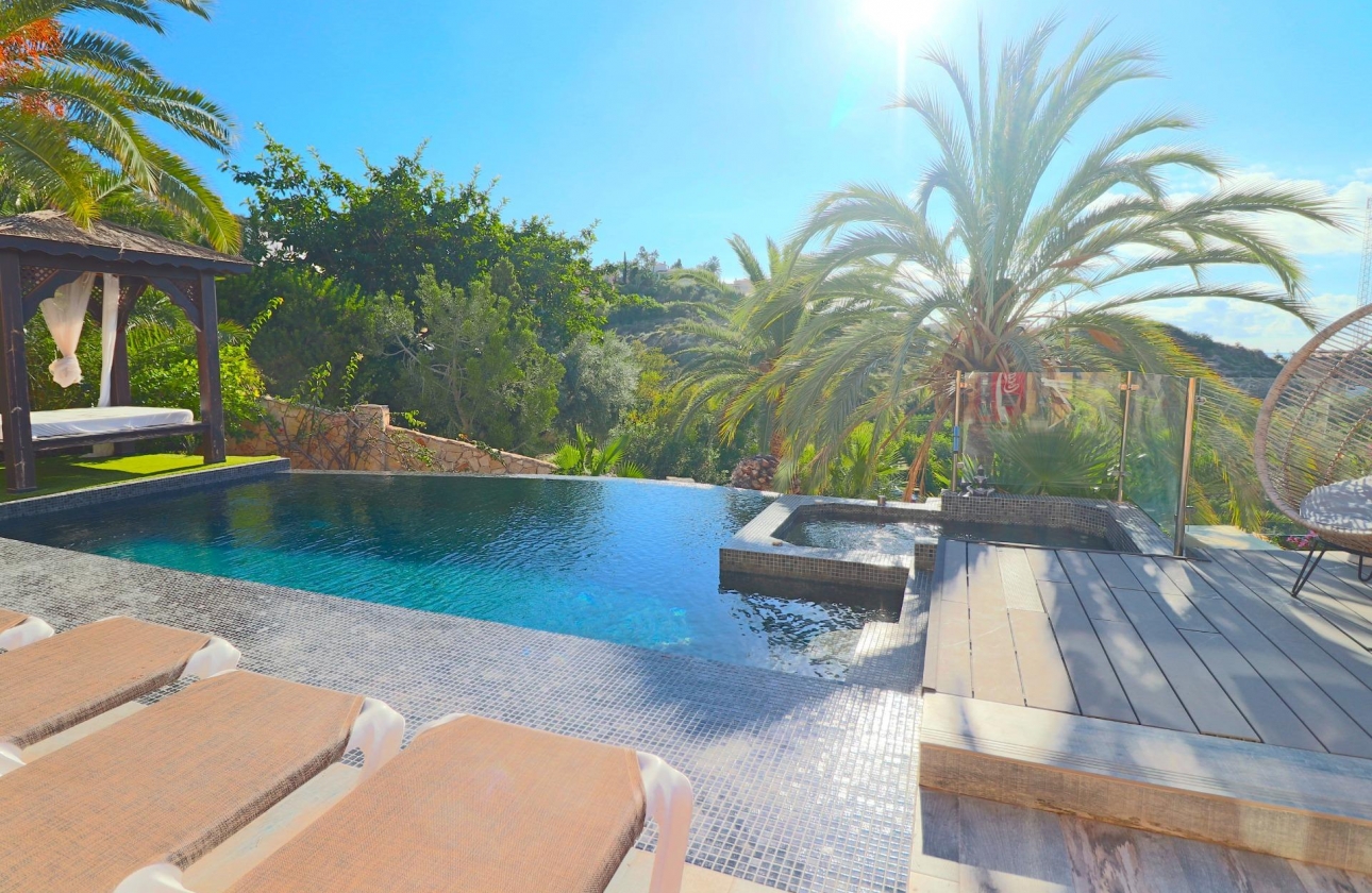 Resale - Villa - El Campello - Coveta Fuma