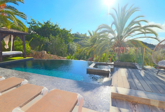 Resale - Villa - El Campello - Coveta Fuma