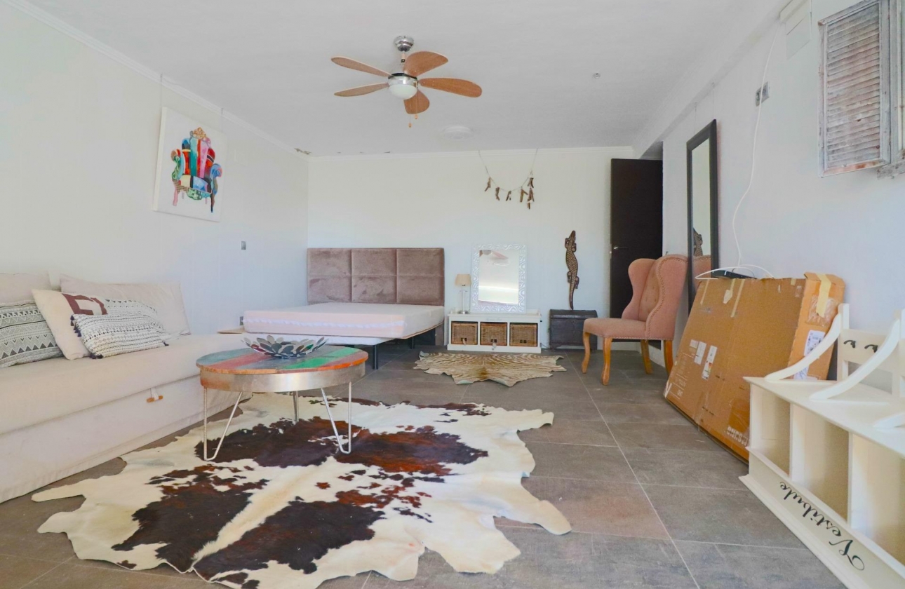 Resale - Villa - El Campello - Coveta Fuma