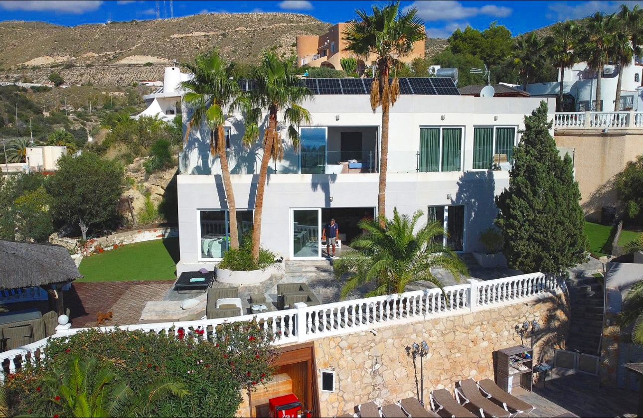 Resale - Villa - El Campello - Coveta Fuma