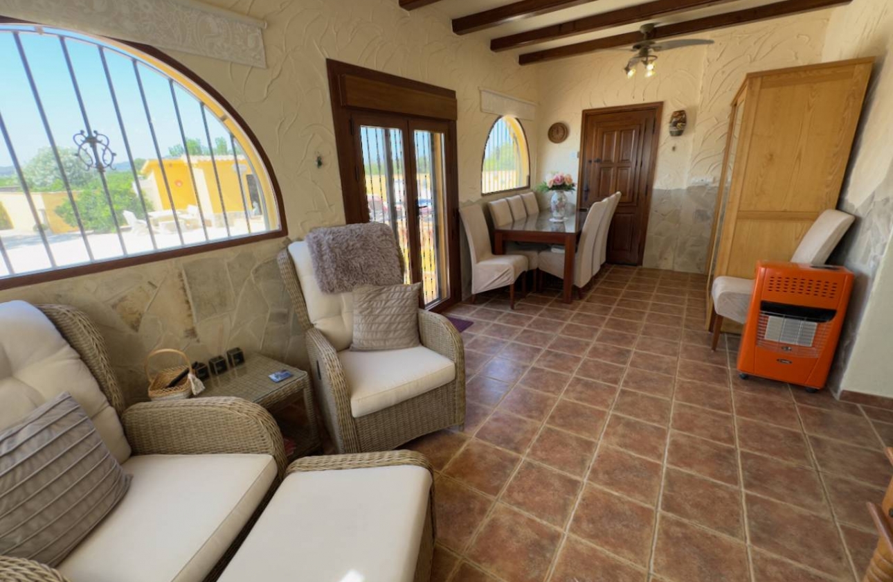 Resale - Finca / Country Property - Orihuela Costa - Orihuela