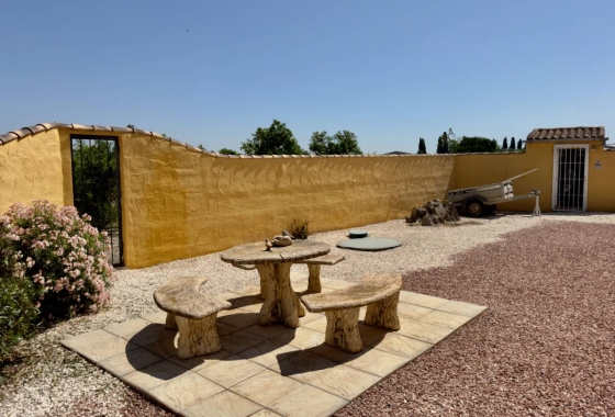 Resale - Finca / Country Property - Orihuela Costa - Orihuela