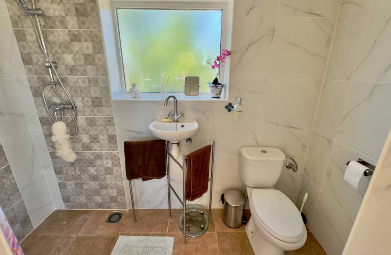 Resale - Finca / Country Property - Orihuela Costa - Orihuela