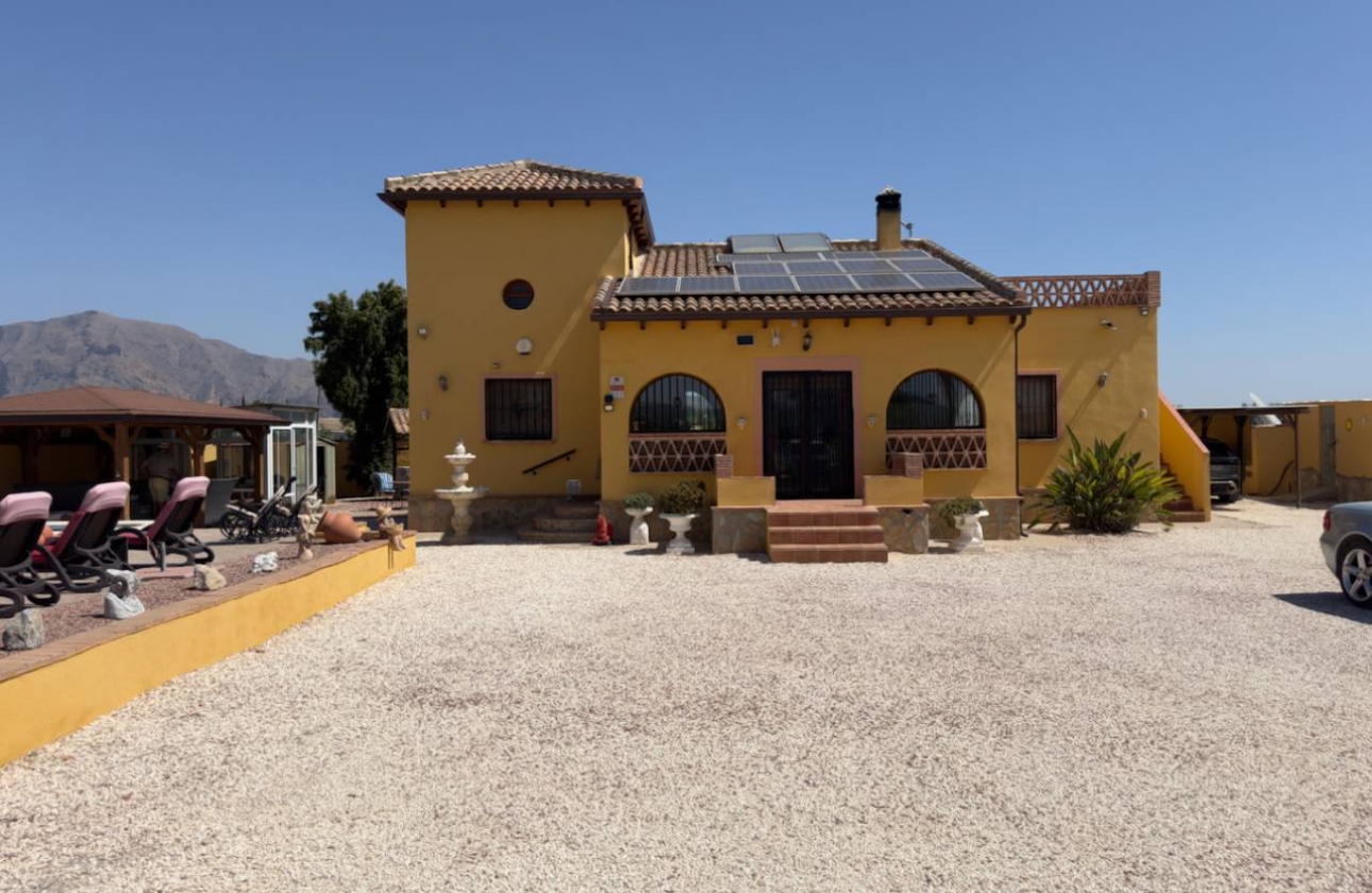 Resale - Finca / Country Property - Orihuela Costa - Orihuela