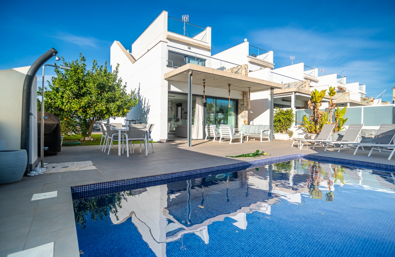 Resale - Villa - Orihuela Costa - Lomas De Cabo Roig