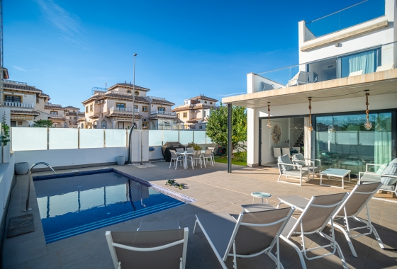 Resale - Villa - Orihuela Costa - Lomas De Cabo Roig
