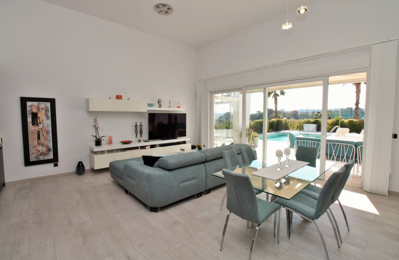 Resale - Villa - Algorfa - La finca Golf