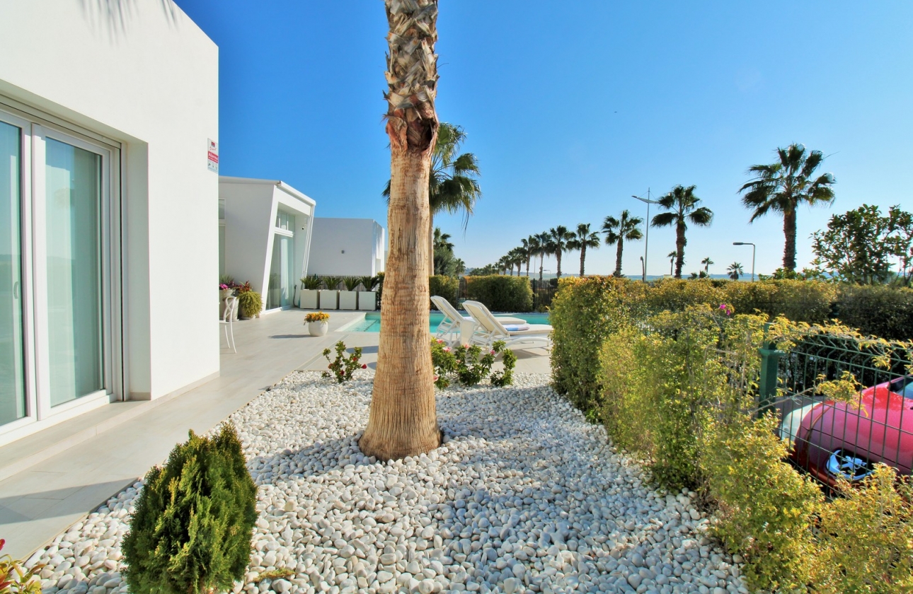 Resale - Villa - Algorfa - La finca Golf