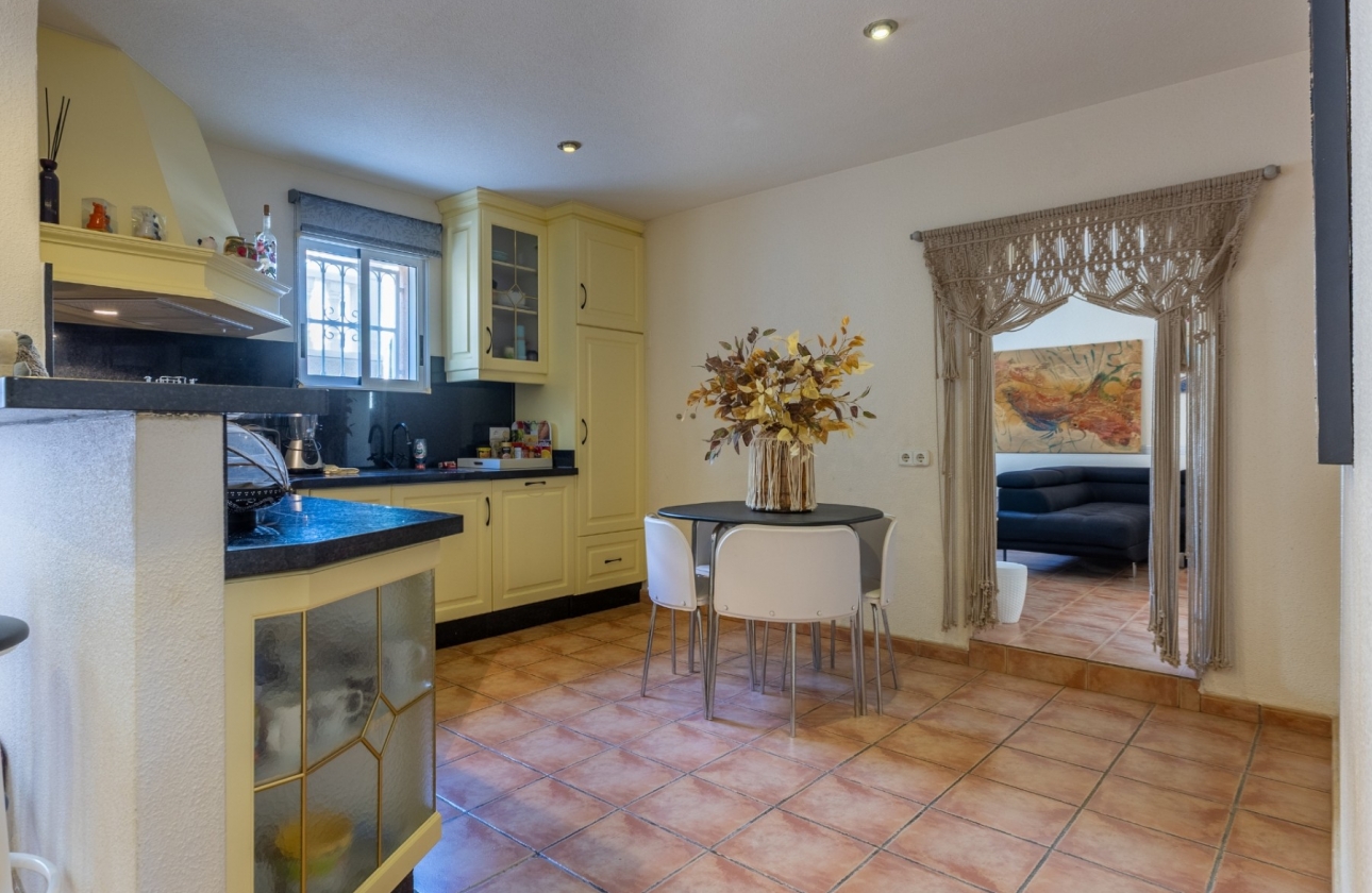 Resale - Villa - Benijofar