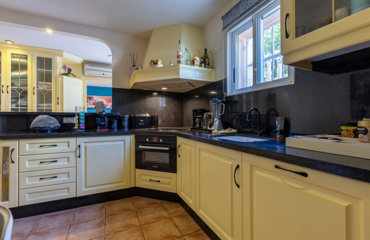 Resale - Villa - Benijofar