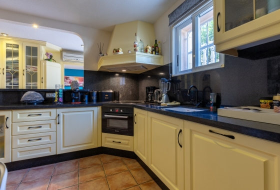 Resale - Villa - Benijofar