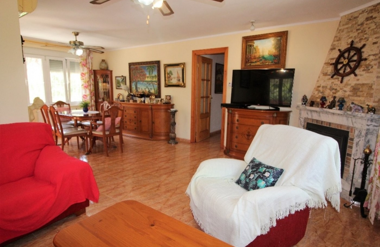 Resale - Villa - Torrevieja - Los Balcones