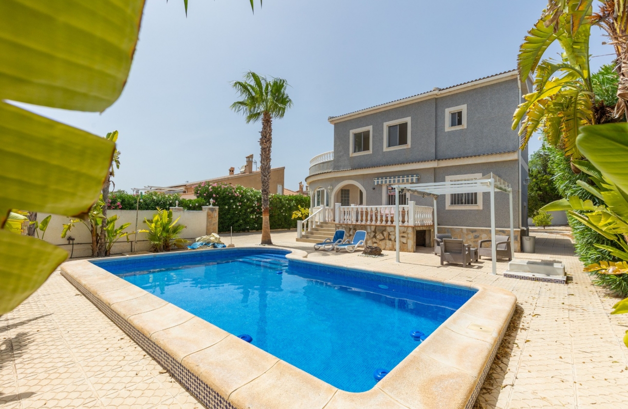 Resale - Villa - San Fulgencio - La Marina