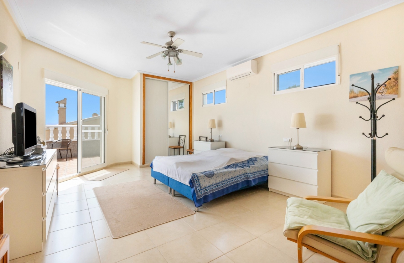 Resale - Villa - San Fulgencio - La Marina