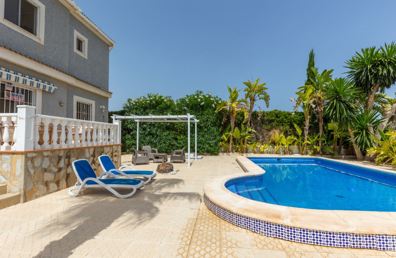 Resale - Villa - San Fulgencio - La Marina