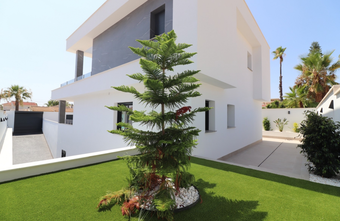 Resale - Villa - Ciudad Quesada