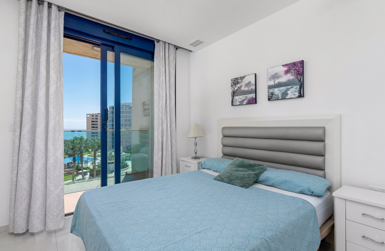 Resale - Apartment / flat - Orihuela Costa - Punta Prima