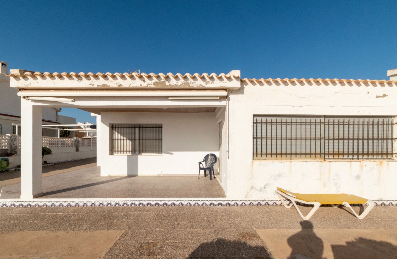 Resale - Villa - Guardamar del Segura