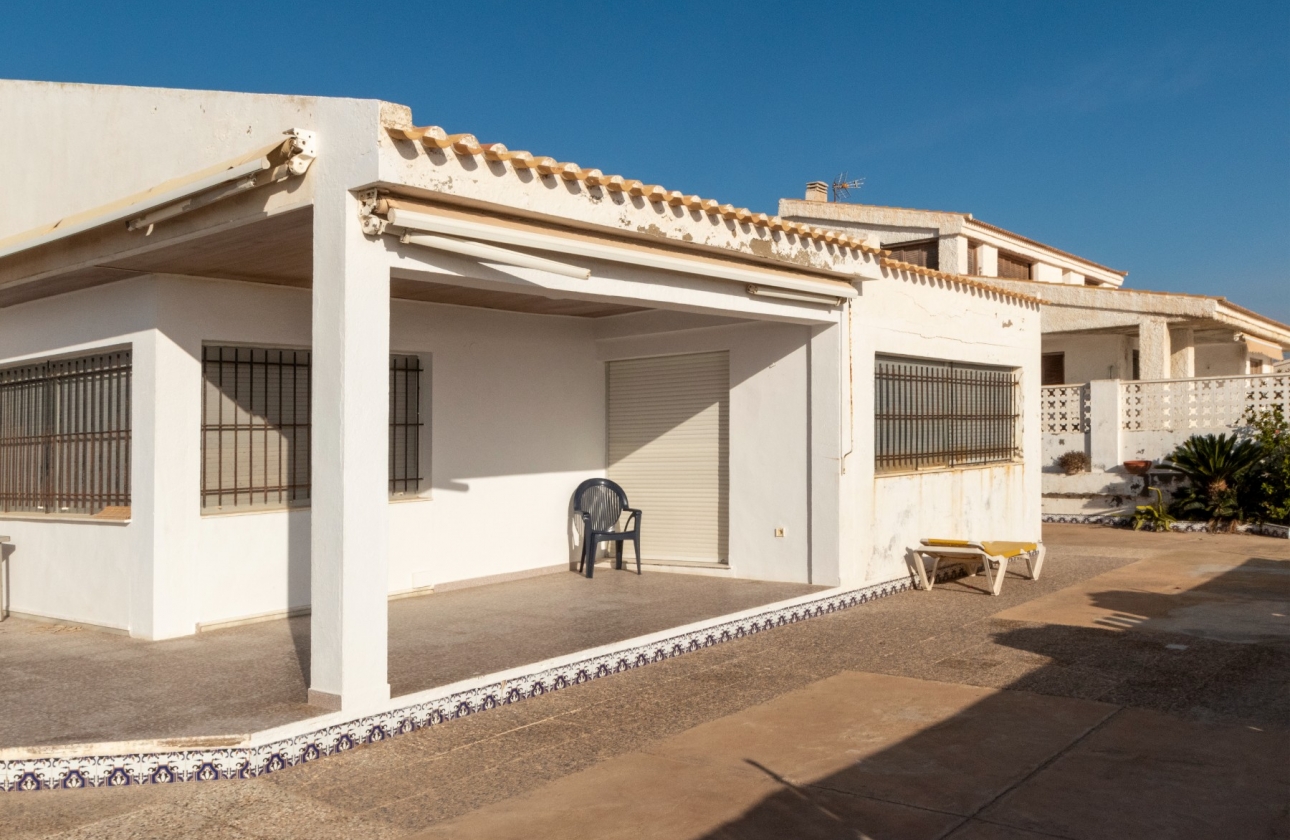 Resale - Villa - Guardamar del Segura
