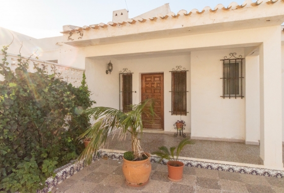 Resale - Villa - Guardamar del Segura