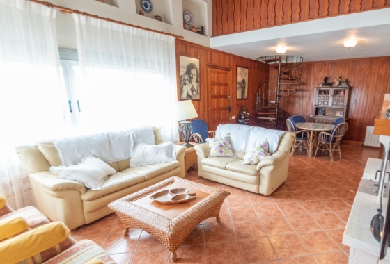 Resale - Villa - Guardamar del Segura