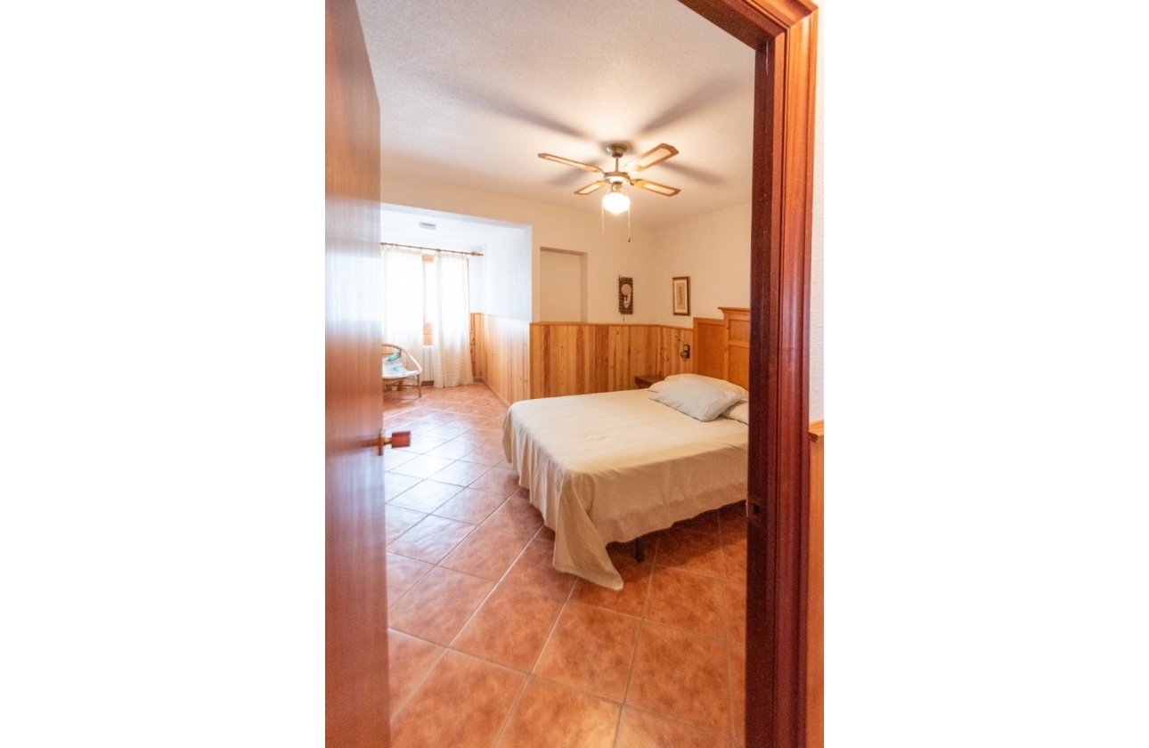 Resale - Villa - Guardamar del Segura